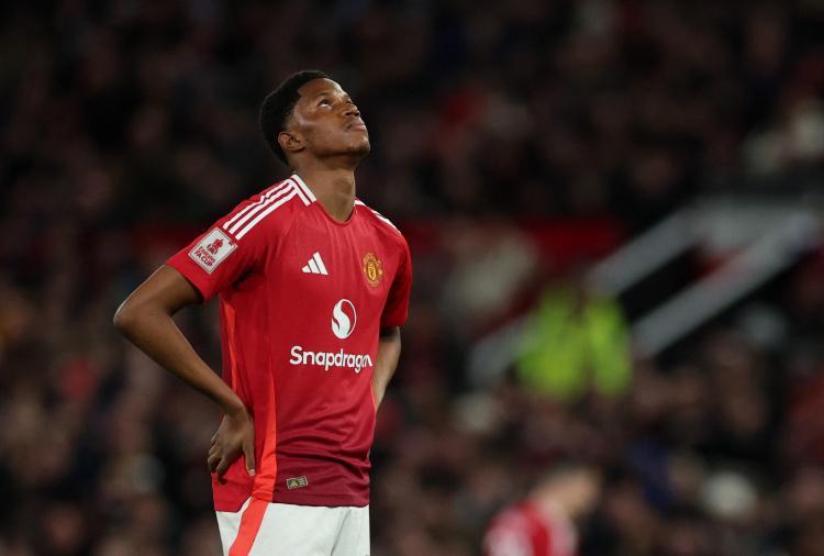 菲尔-琼斯：奥比-马丁很有天赋，必须时刻做好准备&amp;amp;他会得到机会